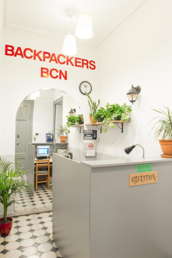 Soul Backpackers Barcelona Hostel Exterior photo