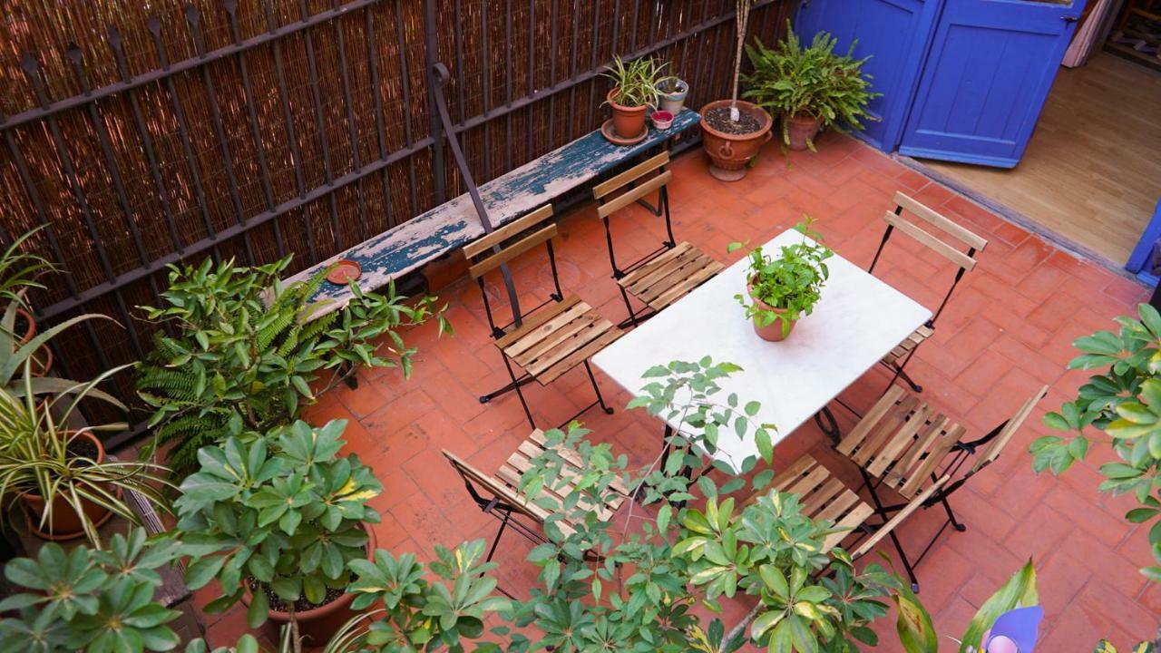 Soul Backpackers Barcelona Hostel Exterior photo